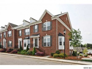 Lake Norman Property Management by Carolina Living Property Management