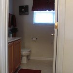bathroom 150x150 Cute North Charlotte Home For Rent